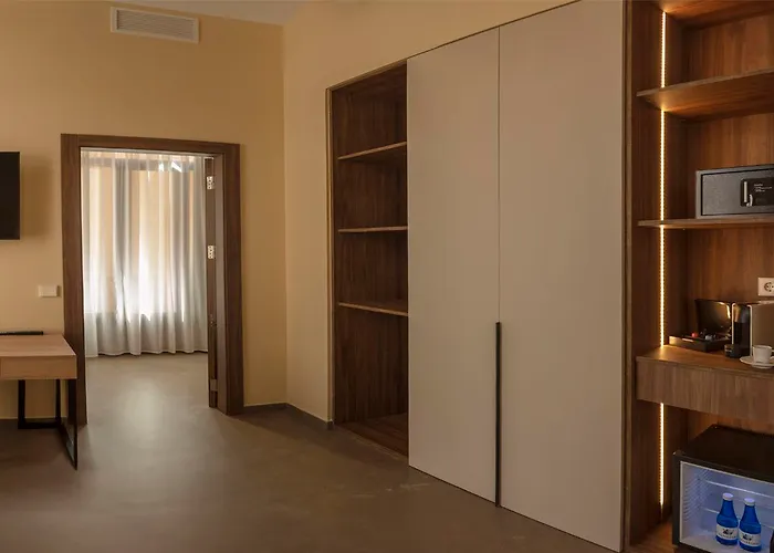 Sh Palace (adults Only) Valenza